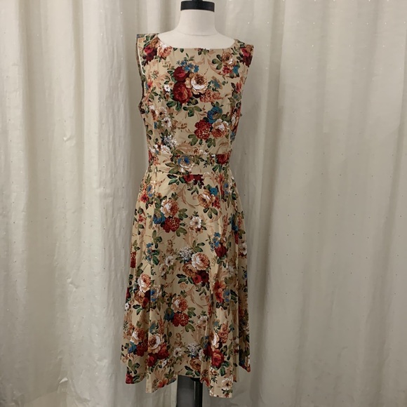 ModCloth NWT Fit & Flare Beige Floral Dress size XL - Picture 5 of 17